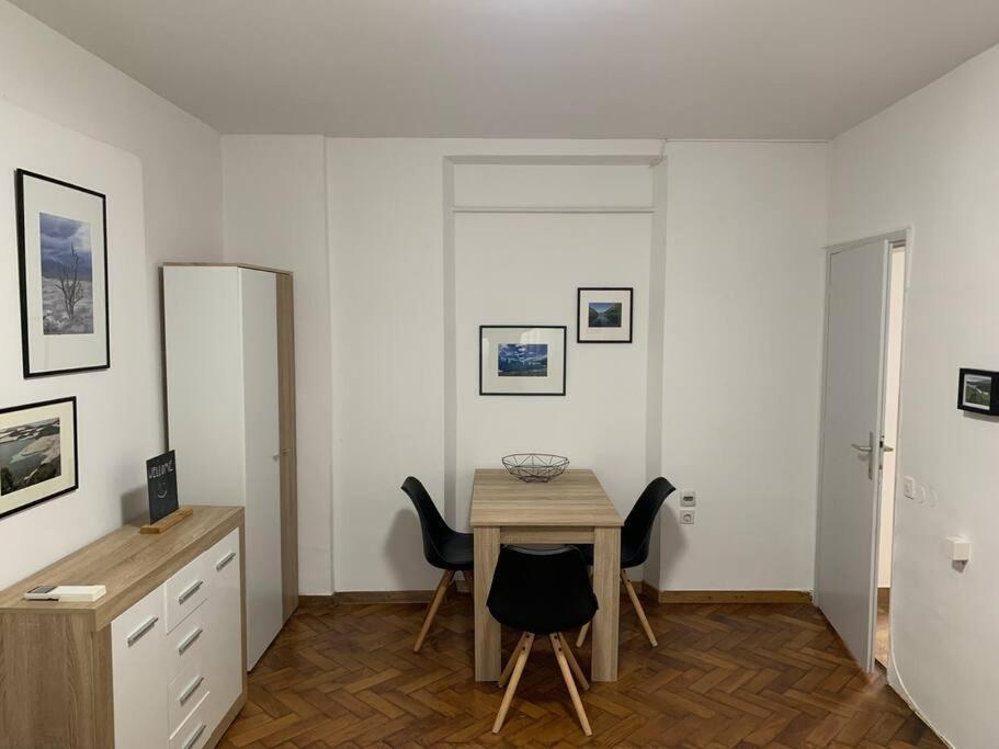 New Episode - Apartment With Private Parking Ljubljana Kültér fotó