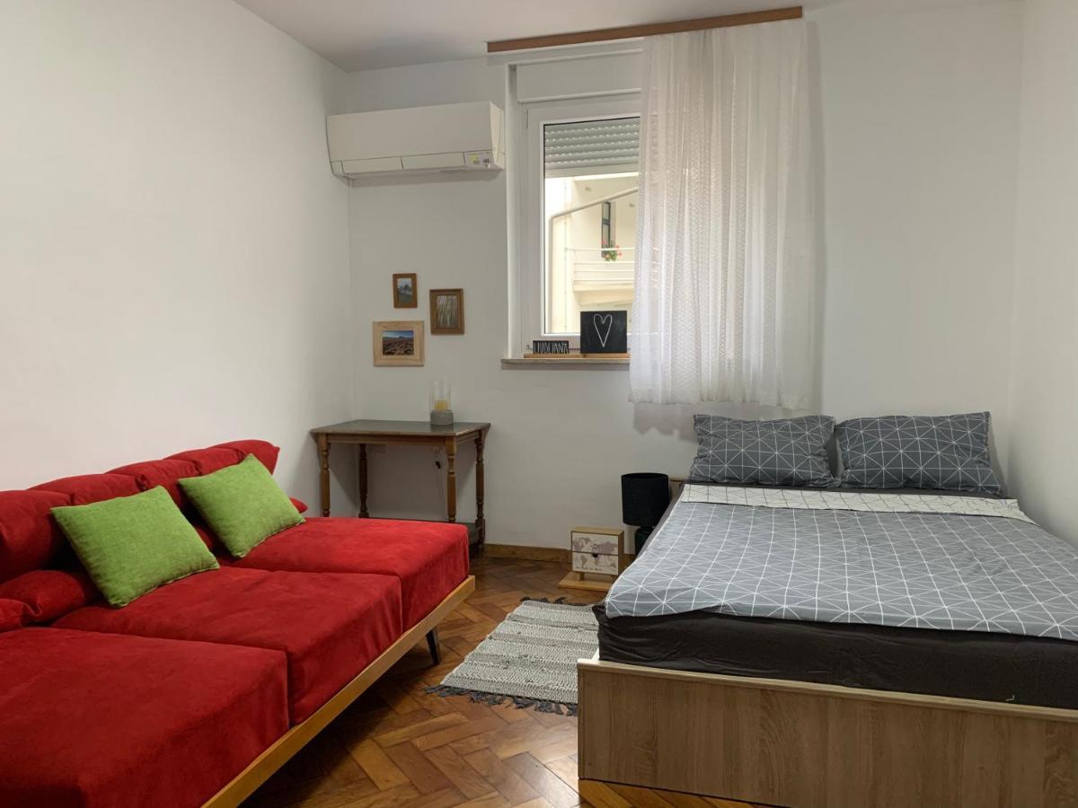 New Episode - Apartment With Private Parking Ljubljana Kültér fotó