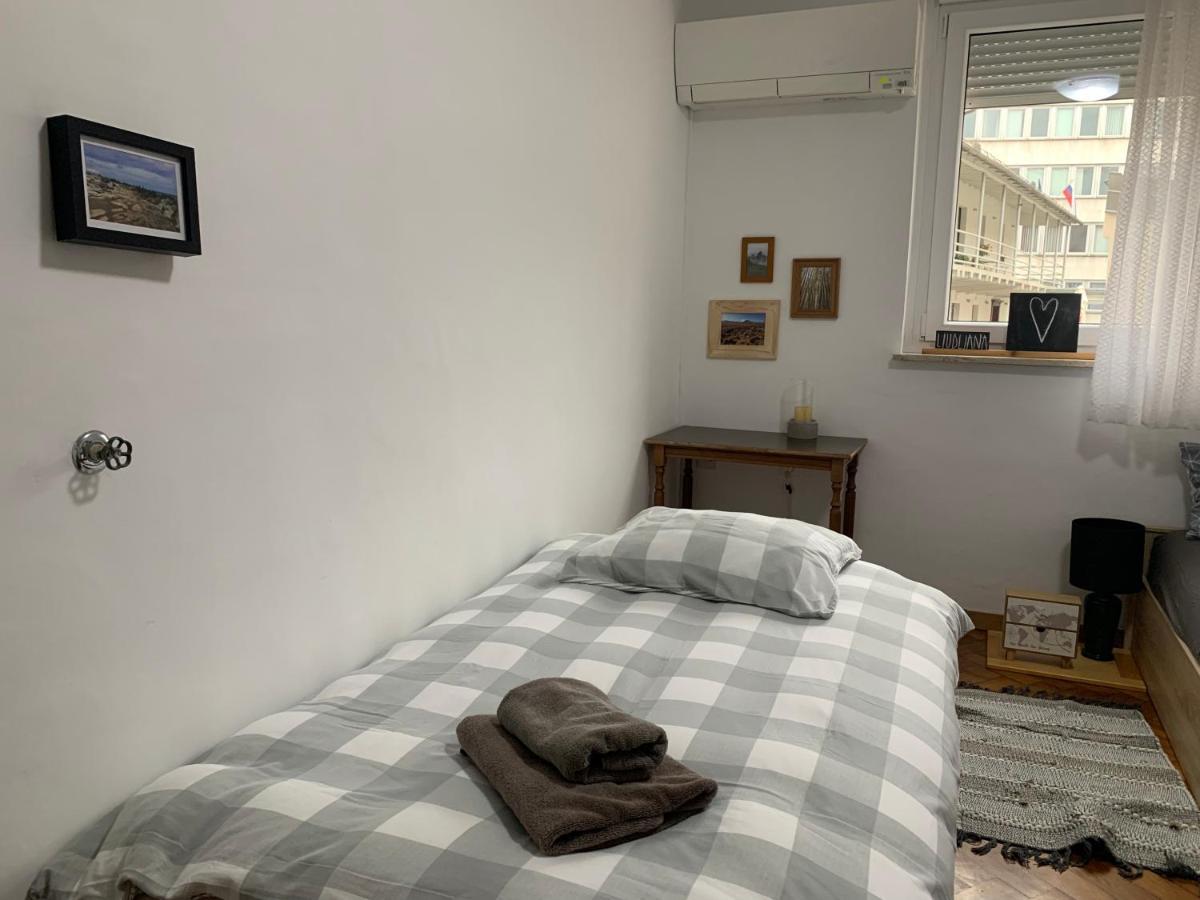 New Episode - Apartment With Private Parking Ljubljana Kültér fotó